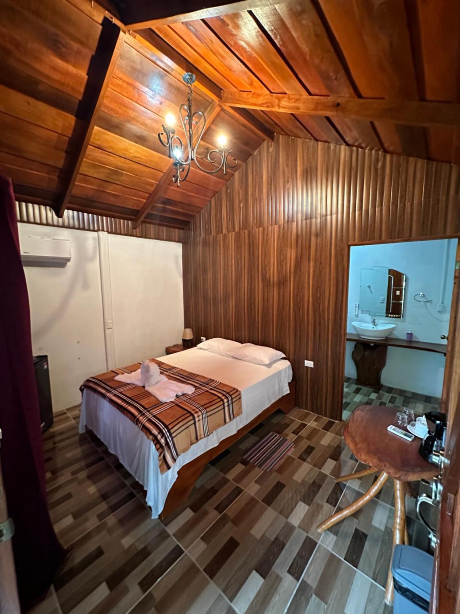Lodge Arenal Rustic